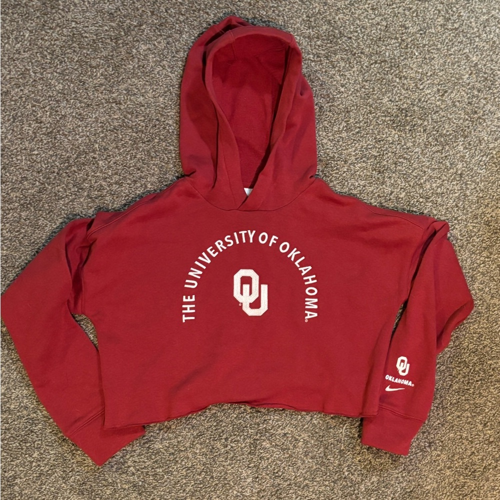 Nike Crimson Cropped Athletic Sweater with Hood and Long Sleeves